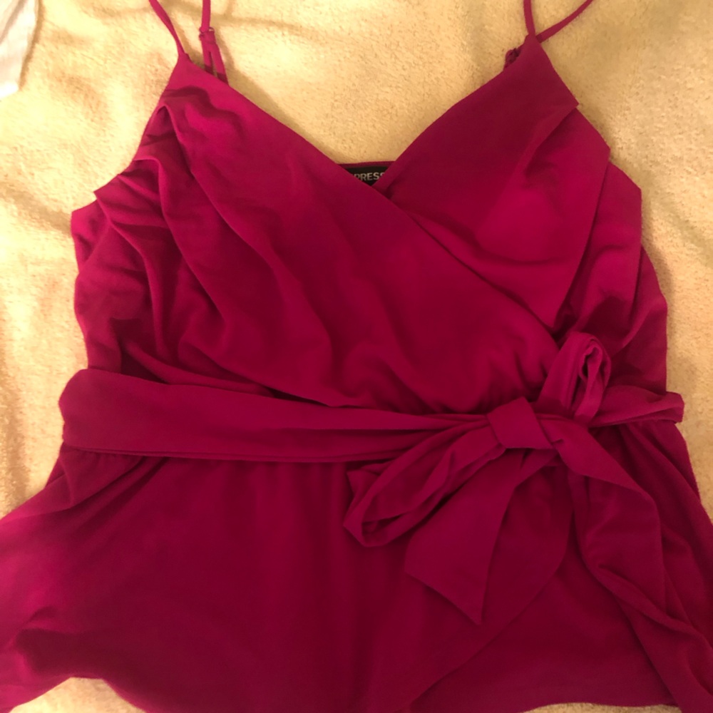 Express Sleeveless Top fuchsia Size Medium, EUC